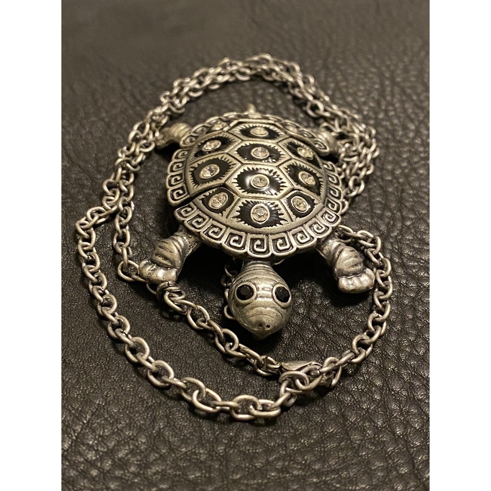 Silver-tone Radiant Clear Glass Rhinestone Turtle/Tortoise  Pendant Necklace New